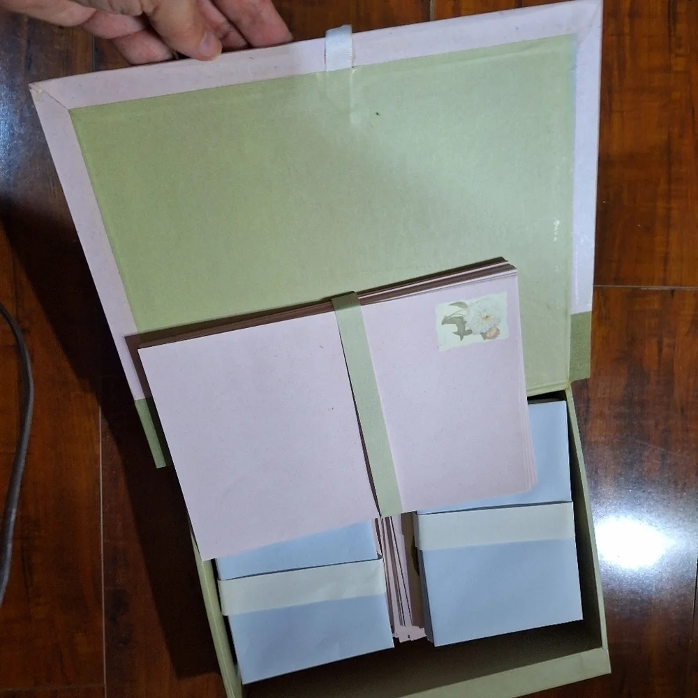 Stationary set Book Box
